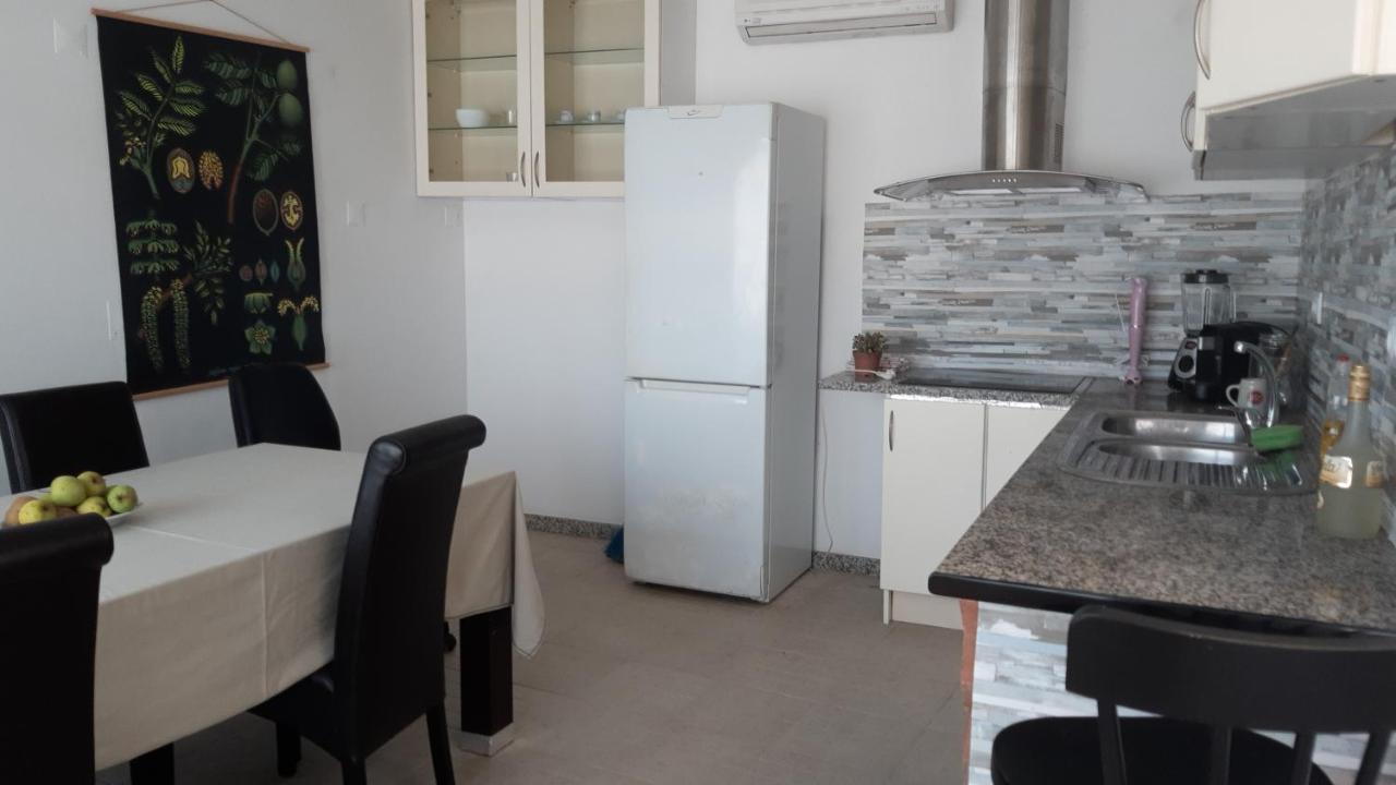 Impeccable 2-Bed House In Viana Do Castelo Villa Buitenkant foto