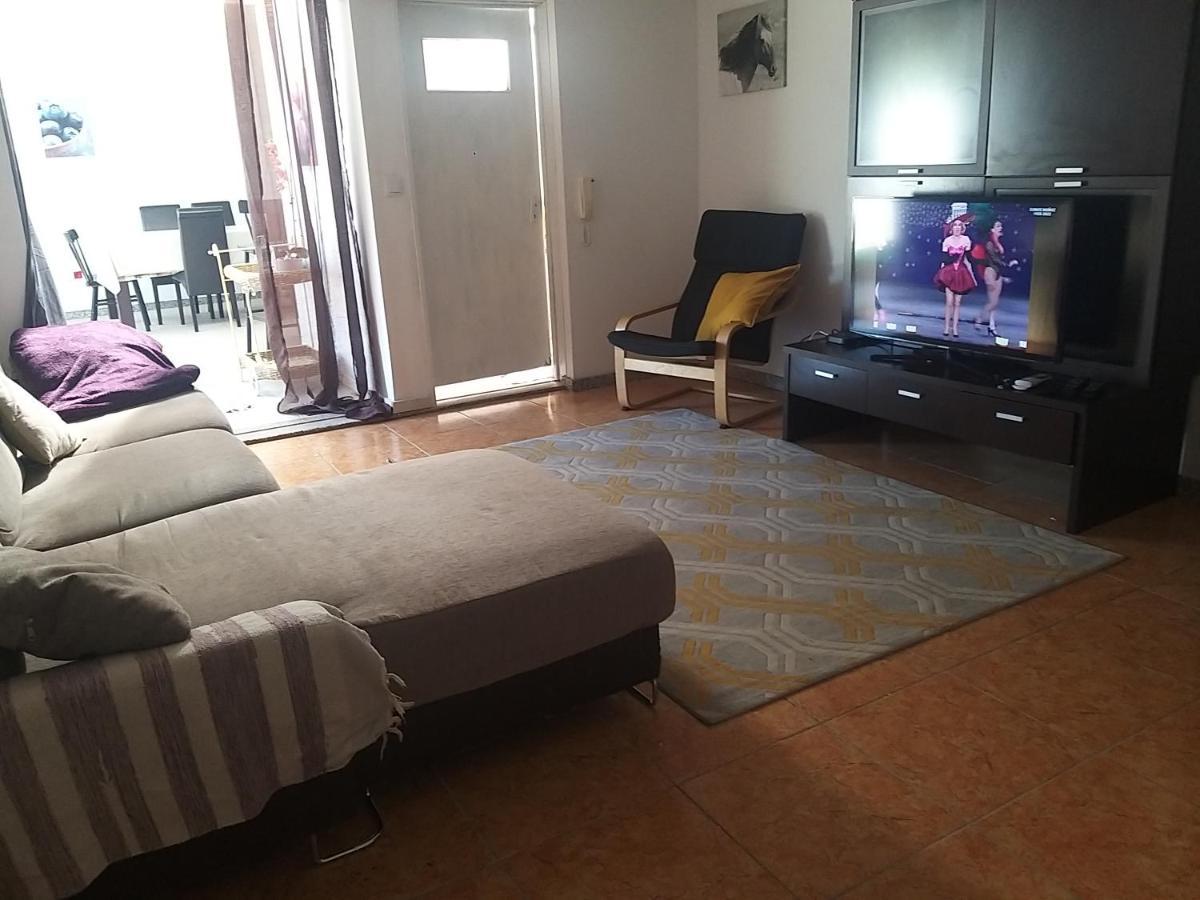 Impeccable 2-Bed House In Viana Do Castelo Villa Buitenkant foto